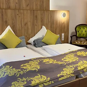 Hhotel *** Augsburg